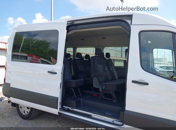 1FBAX2C83TKA06353 2026 FORD PASSENGER White VIN կոդի պիտակի տեսք