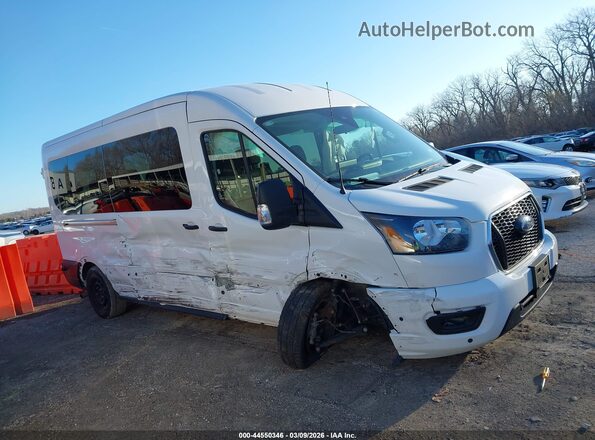 1FBAX2C86RKA81055 2024 FORD PASSENGER White Սալոնի հետևի տեսք