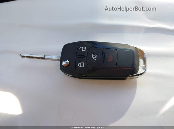 1FBAX2C86RKA81055 2024 FORD PASSENGER White Առջևի վահանակի տեսք