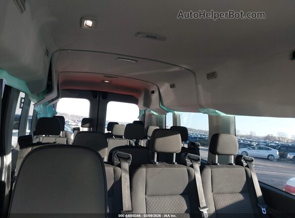 1FBAX2C86RKA81055 2024 FORD PASSENGER White VIN կոդի պիտակի տեսք