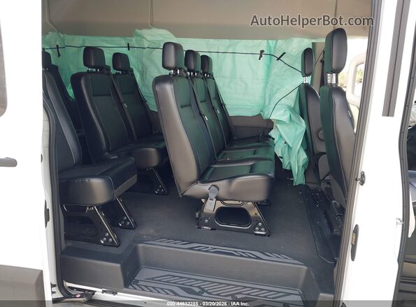1FBAX2CG2RKB65932 2024 FORD PASSENGER White Widok naklejki z numerem VIN