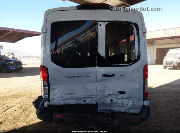 1FBAX2CG5NKA49604 2022 FORD PASSENGER White Front view