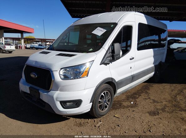 1FBAX2CG5NKA49604 2022 FORD PASSENGER White Front left