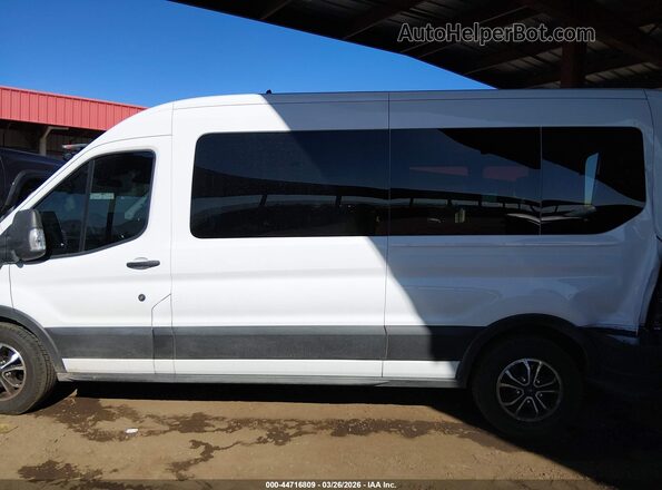 1FBAX2CG5NKA49604 2022 FORD PASSENGER White 360 interior view