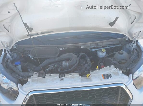 1FBAX2X87RKA15950 2024 FORD PASSENGER White Vista trasera