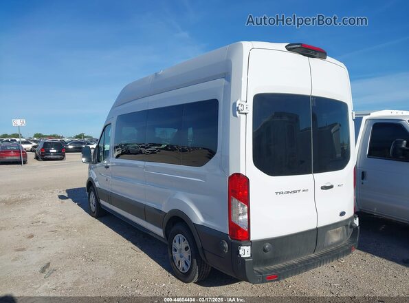 1FBAX2X87RKA15950 2024 FORD PASSENGER White Trasero izquierdo