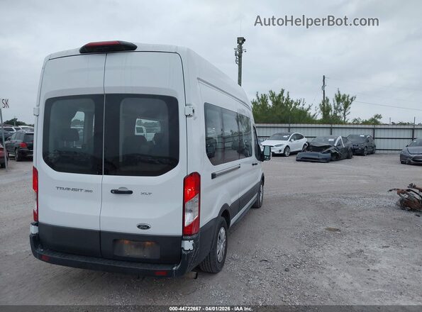 1FBAX2X89PKA80151 2023 FORD PASSENGER Белый 