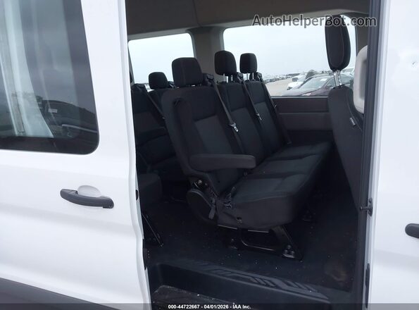 1FBAX2X89PKA80151 2023 FORD PASSENGER Белый 