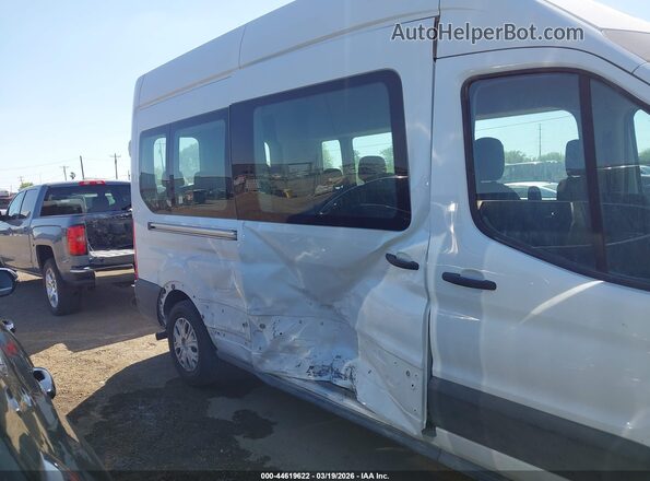 1FBAX2X89PKB08160 2023 FORD PASSENGER White Вид спереду