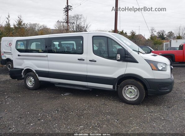 1FBAX2Y82SKA27766 2025 FORD PASSENGER Белый Панорамный вид салона 360°