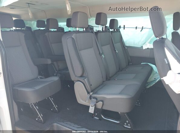 1FBAX2Y82TKA55052 2026 FORD PASSENGER White VIN კოდის სტიკერის ხედი