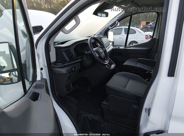 1FBAX2Y84MKA64188 2021 FORD PASSENGER White წინა სალონის ხედი