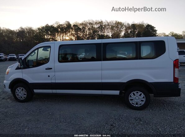 1FBAX2Y84MKA64188 2021 FORD PASSENGER White სალონის 360-გრადუსიანი ხედი