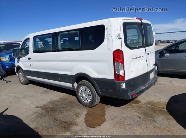1FBAX2Y86MKA13064 2021 FORD PASSENGER White Widok wnętrza 360 stopni