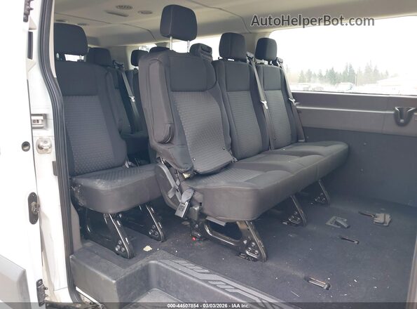 1FBAX2Y87PKA89557 2023 FORD PASSENGER White 