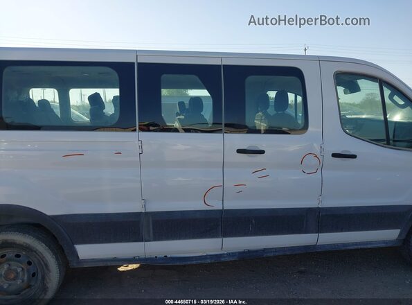 1FBAX2Y88MKA49886 2021 FORD PASSENGER White უკანა სალონის ხედი