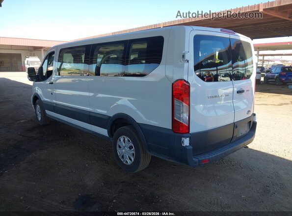 1FBAX2Y89NKA44827 2022 FORD PASSENGER White Trasero izquierdo