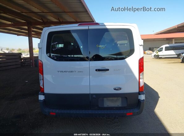 1FBAX2Y89NKA44827 2022 FORD PASSENGER White 