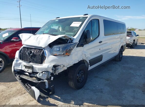 1FBAX2YG2TKA20146 2026 FORD PASSENGER White Vista tres cuartos delantera izquierda