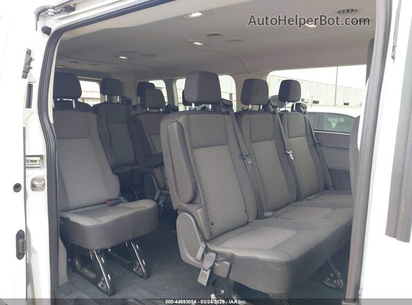 1FBAX2YG5SKA07860 2025 FORD PASSENGER White Widok naklejki z numerem VIN