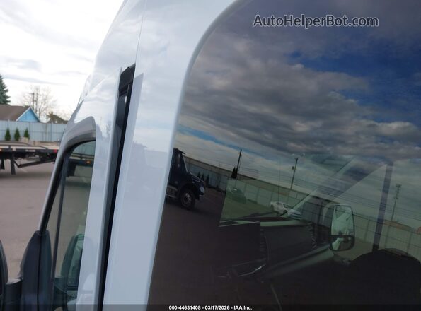 1FBAX9C84TKA16091 2026 FORD PASSENGER White 
