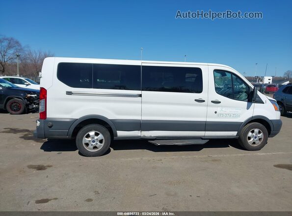 1FBZX2YM6JKA73146 2018 FORD TRANSIT-350 White Widok wnętrza z tyłu