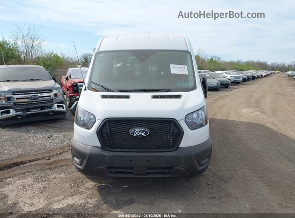1FDAX2C84TKA16008 2026 FORD PASSENGER White 