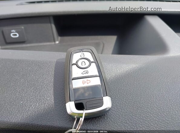 1FDAX2C84TKA16008 2026 FORD PASSENGER White 
