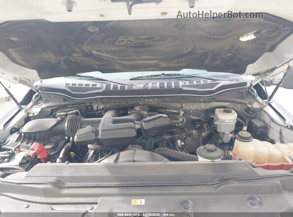 1FDRF3G66HEE09857 2017 FORD F-350 CHASSIS White Widok z tyłu