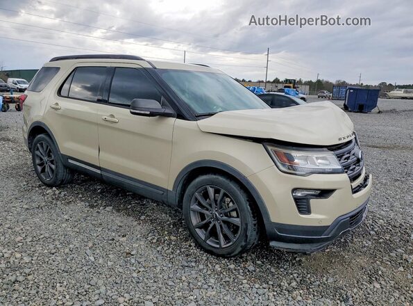 1FM5K7D83JGA52431 2018 FORD FORD EXPLORER Кремовый Передняя правая четверть