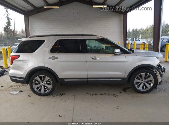 1FM5K7F84JGA82194 2018 FORD FORD EXPLORER Silver Vista interior de 360 grados
