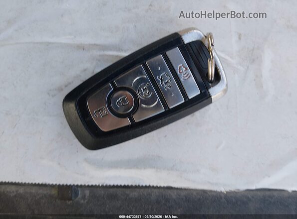 1FM5K7F84JGA82194 2018 FORD FORD EXPLORER Silver Vista del salpicadero
