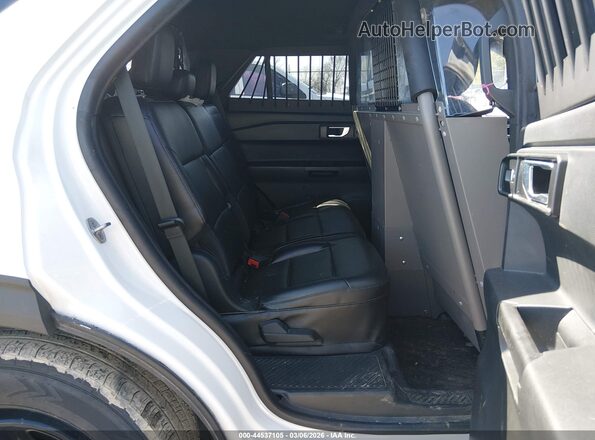 1FM5K8AB2MGC01163 2021 FORD POLICE INTERCEPTOR White VIN კოდის სტიკერის ხედი