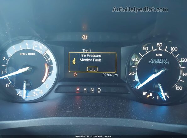 1FM5K8AR1HGD26044 2017 FORD UTILITY POLICE INTERCEPTOR White Հետևի նստատեղերի տեսք