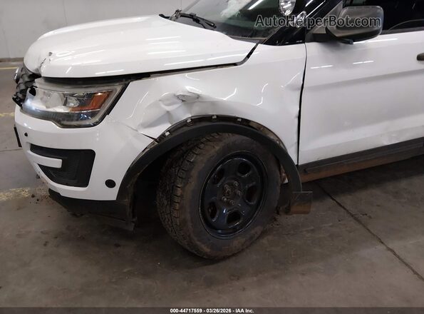 1FM5K8AR3GGA47242 2016 FORD UTILITY POLICE INTERCEPTOR White Vista frontal