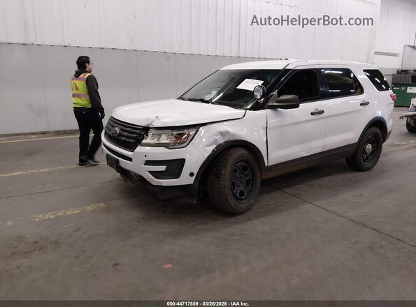 1FM5K8AR3GGA47242 2016 FORD UTILITY POLICE INTERCEPTOR White Vista tres cuartos delantera izquierda