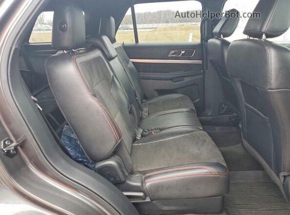 1FM5K8D81JGA65295 2018 FORD FORD EXPLORER Gray უკანა სალონის ხედი