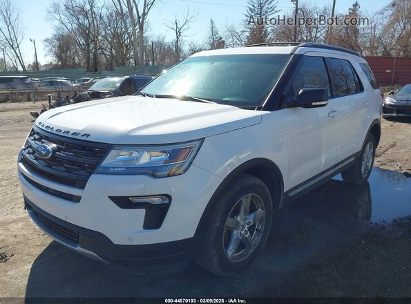 1FM5K8D82HGA72797 2017 FORD FORD EXPLORER White Przód lewy