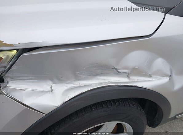 1FM5K8D84GGC31348 2016 FORD FORD EXPLORER Silver Widok z przodu