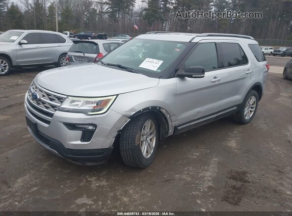 1FM5K8D84JGC15612 2018 FORD FORD EXPLORER Silver Przód lewy