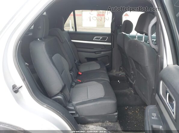 1FM5K8D86HGA52407 2017 FORD FORD EXPLORER Silver VIN կոդի պիտակի տեսք