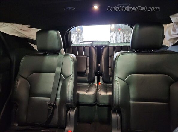 1FM5K8D86KGA02274 2019 FORD FORD EXPLORER Silver Vista de los asientos traseros