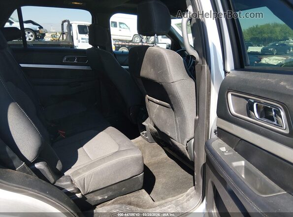 1FM5K8D8XHGD04367 2017 FORD FORD EXPLORER Серебряный Вид наклейки с VIN-кодом