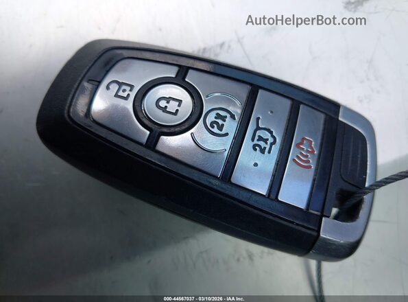 1FMCU0G65MUB00391 2021 FORD ESCAPE White Vista del salpicadero