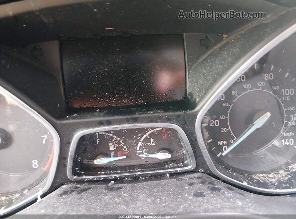 1FMCU0GD2HUD38851 2017 FORD ESCAPE Gray Հետևի նստատեղերի տեսք