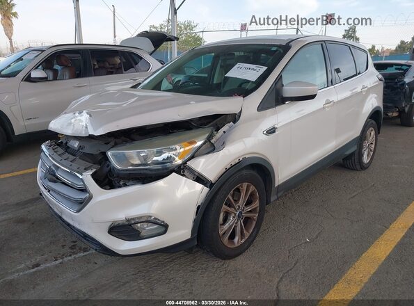 1FMCU0GD2HUE96686 2017 FORD ESCAPE White Передня ліва чверть