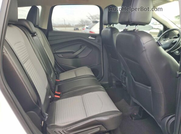 1FMCU0GD3HUD49616 2017 FORD ESCAPE White Vista interior trasera