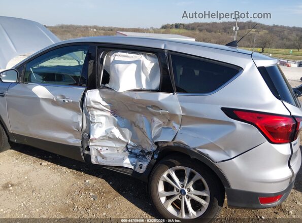 1FMCU0GD3KUA67869 2019 FORD ESCAPE Silver Դիմացի տեսք