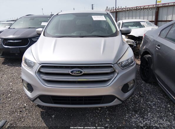 1FMCU0GD3KUA67869 2019 FORD ESCAPE Silver Սարքավորումների վահանակի տեսք
