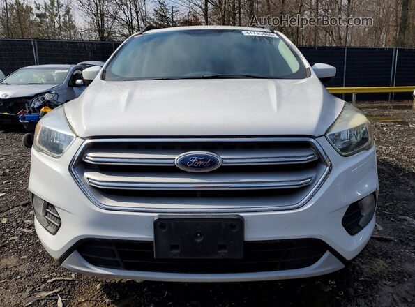 1FMCU0GD6JUA75995 2018 FORD ESCAPE White Вид спереду